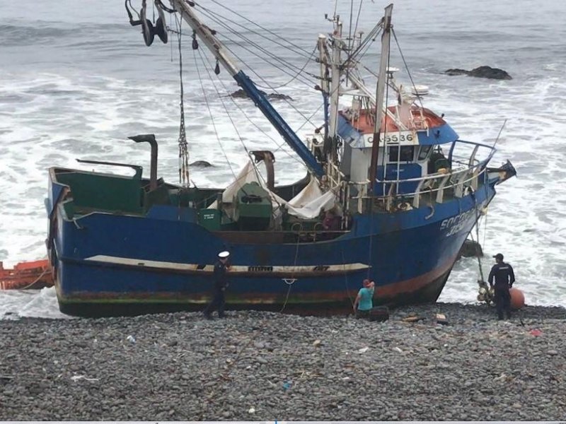Autoridad Marítima despliega Operativo de Seguridad por varado de Lancha Pesquera Artesanal en Punta Yayes
