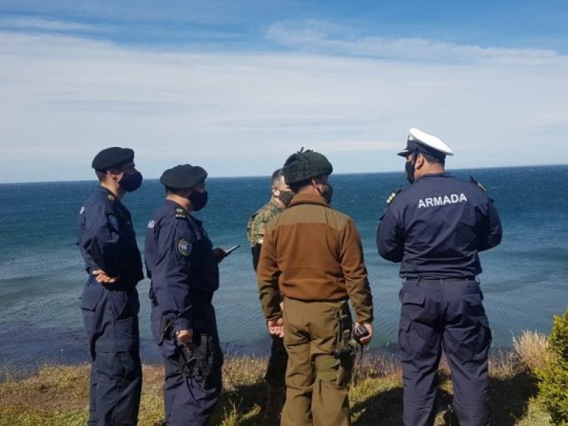 Autoridad Marítima busca a funcionario del Ejercito desaparecido en Magallanes