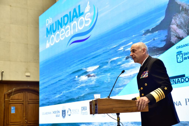Armada reiteró compromiso con la protección del Territorio Chileno Antártico y sus mares en el Día Mundial de los Océanos