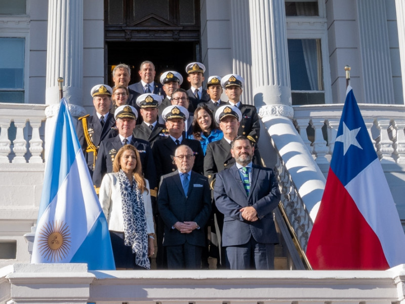 Autoridades de Chile y Argentina firman acuerdo de colaboración técnica para el desarrollo de cartografía náutica electrónica del Canal Beagle