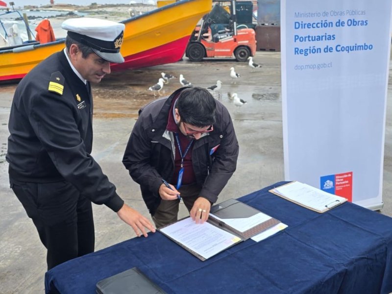 Capitanía de Puerto de Coquimbo entregó permiso de inicio de obras fiscales a la Dirección de Obras Portuarias