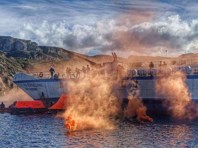 Simulacro en Lago General Carrera reforzó preparación de la Autoridad Marítima ante emergencias