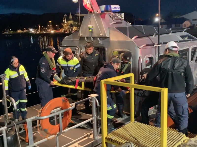Autoridad Marítima desplegó operativo de evacuación médica desde Canal Smith