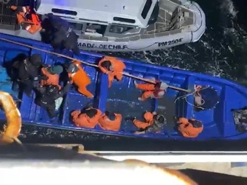 Operativo conjunto logró la detención de 12 personas por robo de jurel desde pesquero de Alta Mar