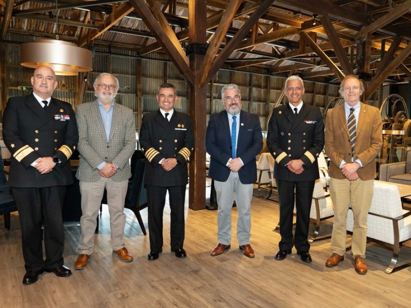 SHOA y Fundación Antártica21 Unen Fuerzas por la Cartografía Oceánica Global