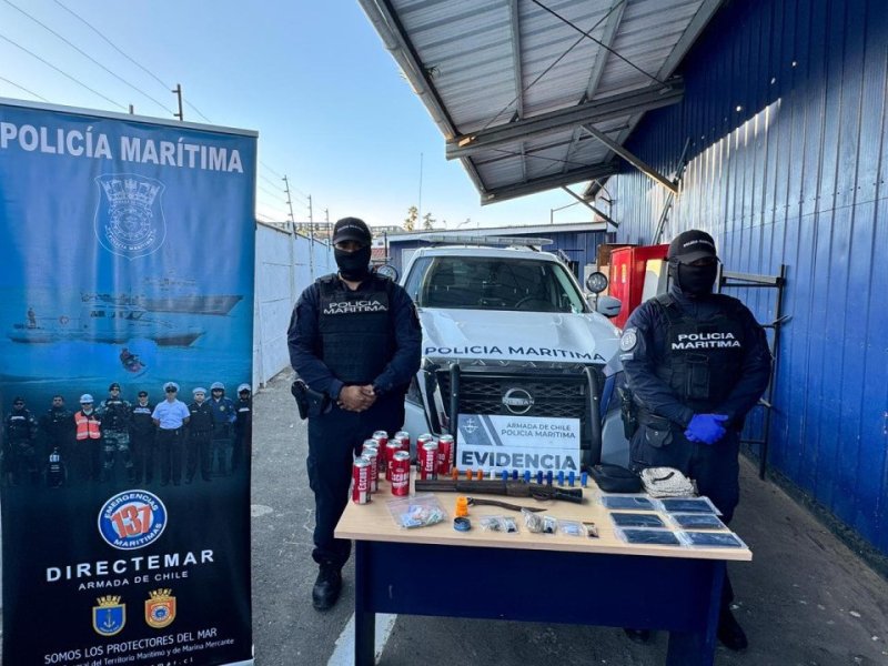 Autoridad Marítima detiene a seis personas tras operativo en la bahía de Quintero